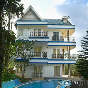 4* Hotel The Heights
