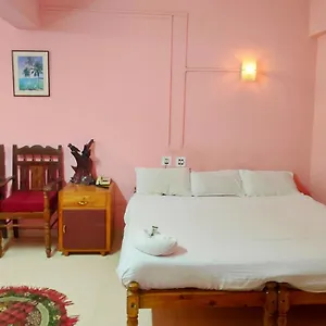 2* Hotel Downtown